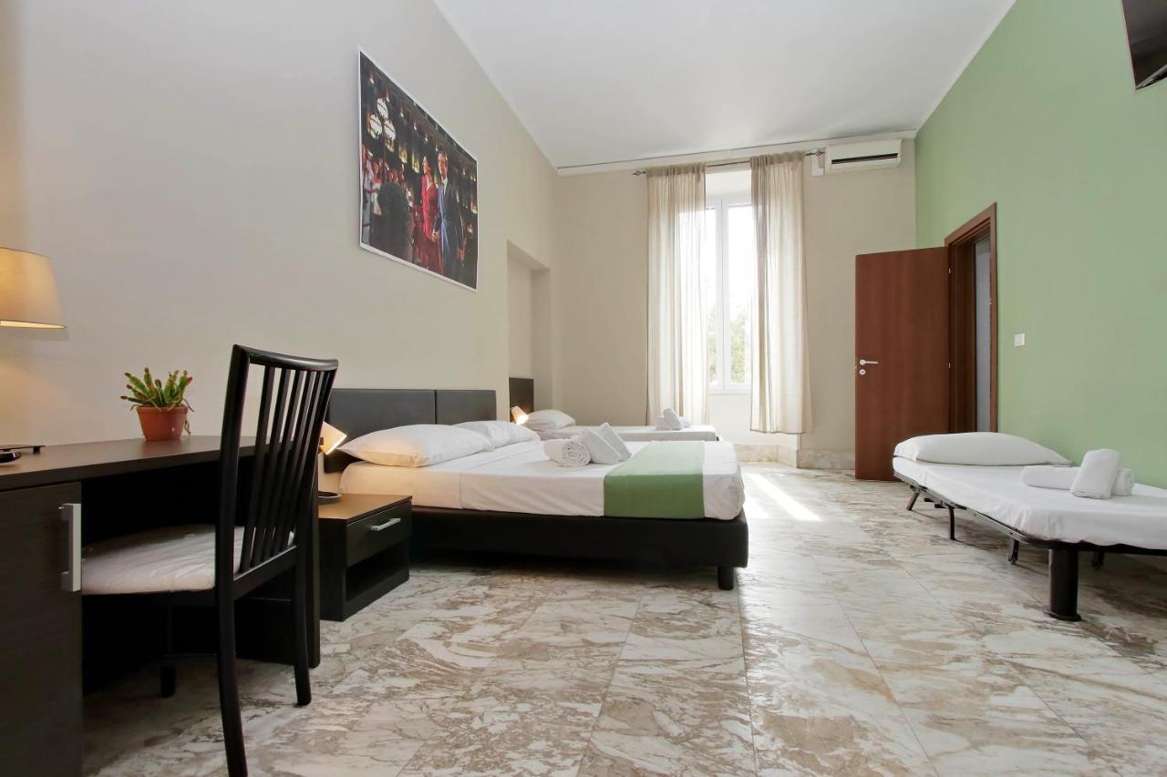 Lucky Stars rooms Rom Exteriör bild
